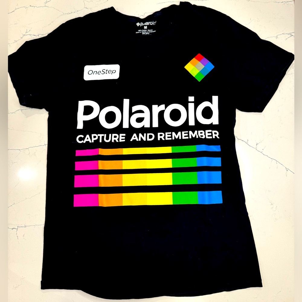 Men’s Polaroid Shirt, Size Medium
